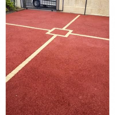 Béton drainant rouge pour éliminer l'eau stagnante de la cour