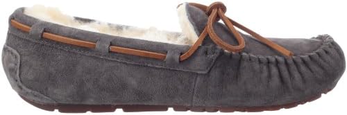 ugg dakota 39