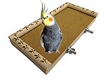 Viel Platz - die Plattform ist groß und misst 28.6 cm Länge, 14.4 cm Breite, 3.7 cm Höhe und 1.8 cm Dübeldurchmesser. Dies bietet viel Platz für den Vogel / die Vögel, Spielzeug und Futter.