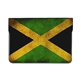 Performance du produit : ce sac intérieur pour ordinateur portable avec drapeau jamaïcain est fabriqué en cuir synthétique épais et utilise une méthode d'insertion ouverte pour fixer la couverture à rabat. Les motifs de l'étui à rabat et de la douille correspondent parfaitement au motif général de la grande surface, créant une apparence transparente et simple. Le CV structuré est généreux, protégeant votre ordinateur tout en le rendant agréable à chaque fois que vous le sortez et le rangez.