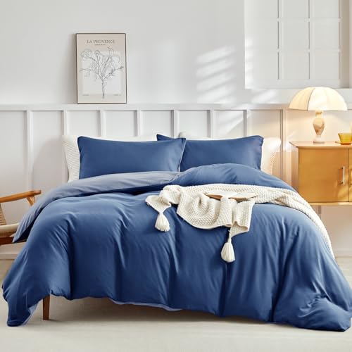 Tokokimo 4-Piece Double Bedding Set with Fitted Sheet - Dark Blue Ultra-Soft Microfibre Double Duvet Set with Pillowcases and Fitted Sheet (40cm Mattress Depth) Blue Bedding - Image 2