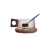 Utilizzando colori uniformi a bassa saturazione o linee geometriche, la tazza e il piattino seguono la sezione aurea, senza decorazioni ridondanti ma solo con un'ingegnosità di design nascosta.