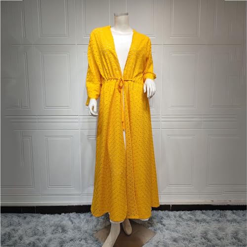 Cardigan ouvert sur le devant et robe longue pour sublimer la silhouette