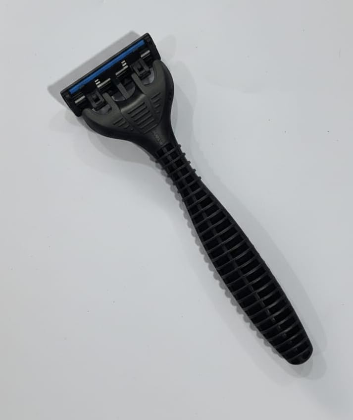 Image of WETELL 3-Blade Disposable Razors for Men, Stainless Steel Triple Blade Shavers, Ultra Smooth Comfortable Shave, 4 Count (WT201966)