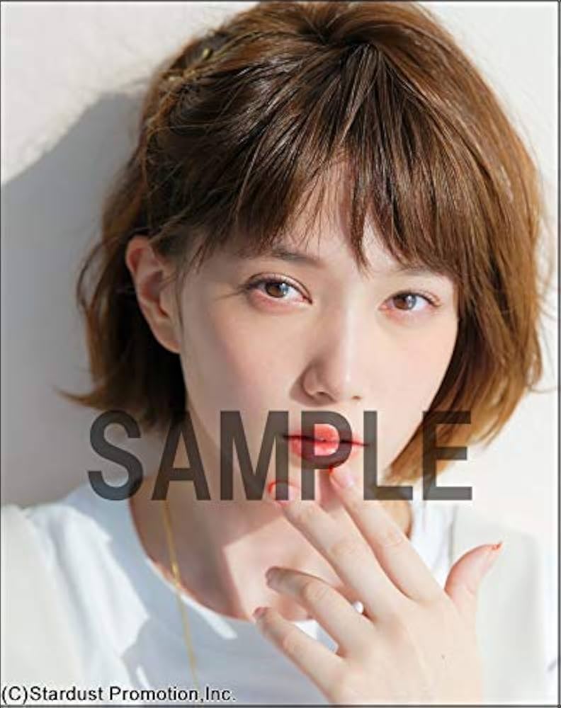 【SALE】本田翼さん掲載ページ（約A3サイズ）#85775 SALE】本田翼さん掲載ページ（約A3サイズ）#85775 雑誌