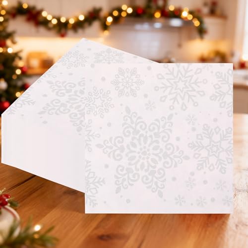 Lot de 20 serviettes en papier jetables blanches à motif de Noël - 2 plis - Serviettes de cocktail pour le Nouvel An - Fournitures de dîner d'hiver - Décoration de fête - Flocons de neige imprimés