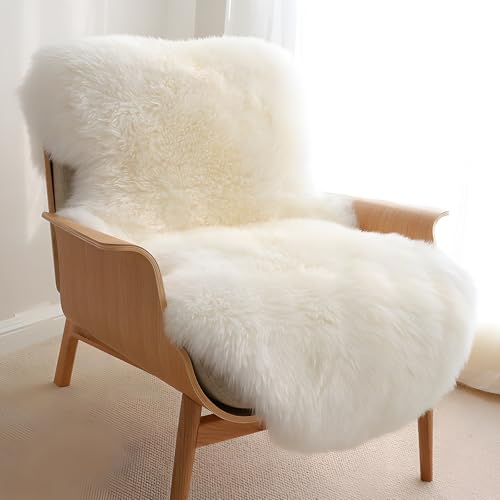 VAIGU:OA Faux Lammfell Schaffell Teppich 60x120 cm, Lammfellimitat Teppich Flauschiger Weicher Fell Teppiches, Longhair Fell Lammfellimitat Carpet für Stühle Sofa Schlafzimmer Kinderzimmer (Weiß)