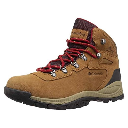 Columbia Women's Newton Ridge Plus Waterproof Amped, Elk/Mountain Red, 8