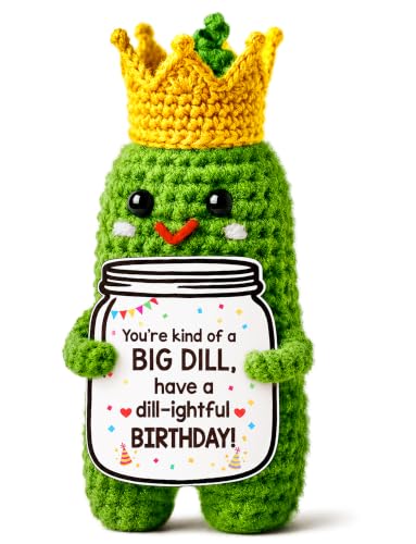 MAMAGIFTREE Birthday Gifts for Women Men Crochet Pickle Funny Dill Pickle Plush with Crown and Card Cute Birthday Desk Decor for Mom Dad Coworkers Friends