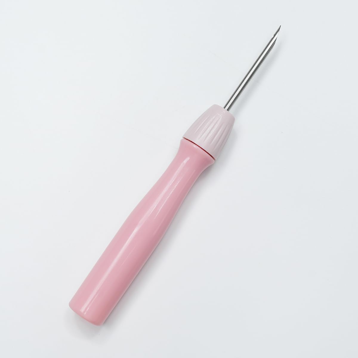 1 x Embroidered Needles 8.7 * 1.4cm Yarn Punch Needles with 2-5mm 3 Needles and Leads