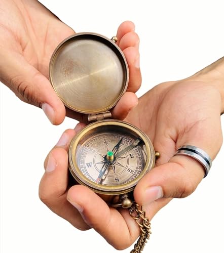 Brújula de latón grabada para regalo con estuche de cuero miniatura 7