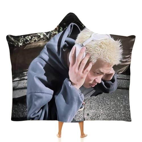 for 那須川天心 毛布 着る毛布 ショールマント フード付き マント パジャマ 通年使用 暖かい 防寒 帯電防止、デオドラント、抗菌、ダニを防ぐ 洗える パーティー プレゼント 誕生日 クリスマス 文化祭 学園祭 子供用 学生用 大人用の商品画像（Amazon）