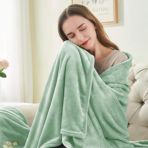 Image of BEDELITE Throw Blanket for Couch and Bed - 300GSM Luxury Plush Cozy Fleece Blanket 50x60 Inches Mint Green, Soft Lightweight Blanket for Travel Camping
