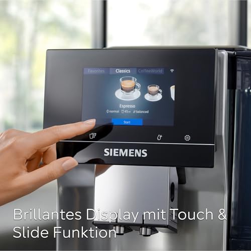 Siemens Kaffeevollautomat EQ700 classic, großes farbiges TFT-Display, 36 Heiß- und Kaltgetränke, Cold Brew, 10 Favoriten, 2-Tassen-Funktion, Steuerung per App, autom. Reinigungsystem, Silber, TP715D01