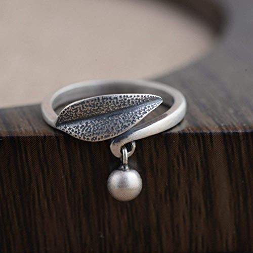Bague feuille en argent brossé ajustable pour sublimer vos tenues bohèmes