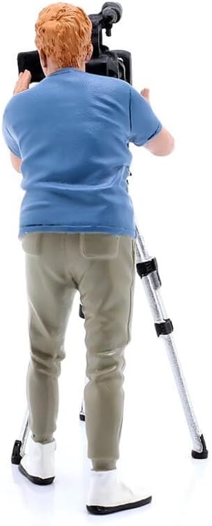 American Diorama On-Air Figure 5 with Standing Camera for 1/18 Scale Models