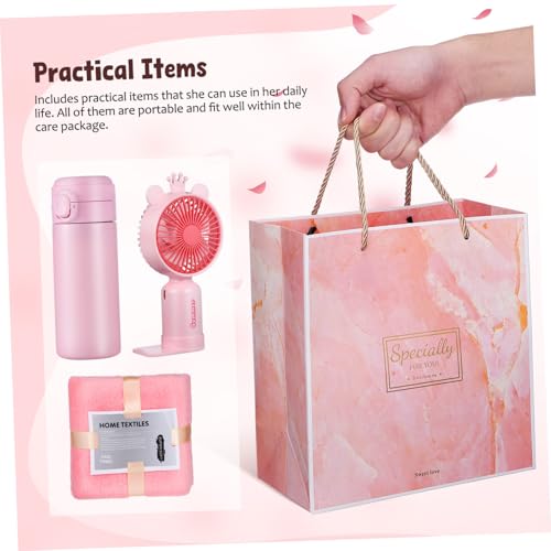 Cadeau anniversaire femmes élégant : kit avec tasse de voyage chic