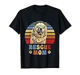 Chow Chow adopte une mère adoptive avec son chien de sauvetage T-Shirt