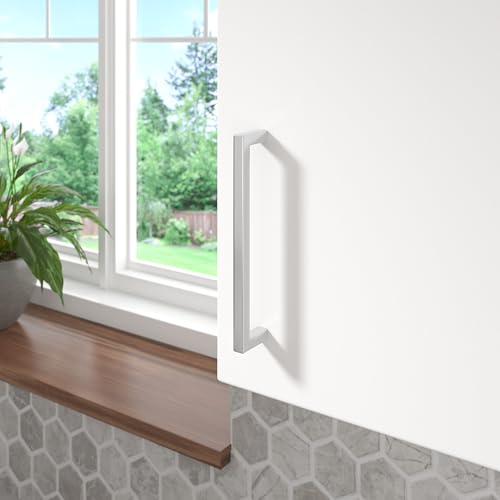 Image of Richelieu Lambton 6 5 /16-inch (160 mm) Brushed Nickel Cabinet Pull Handle