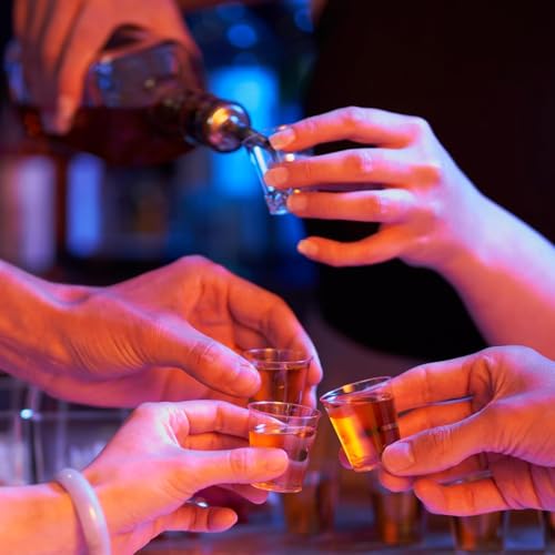 MATANA 300 Shotgläser Plastik, Schnapsgläser (3cl) - Shot Becher, Schnapsbecher, Plastik Pinnchen, Schnaps Becher, Shotbecher - Party Zubehör - Stabil & Mehrweg