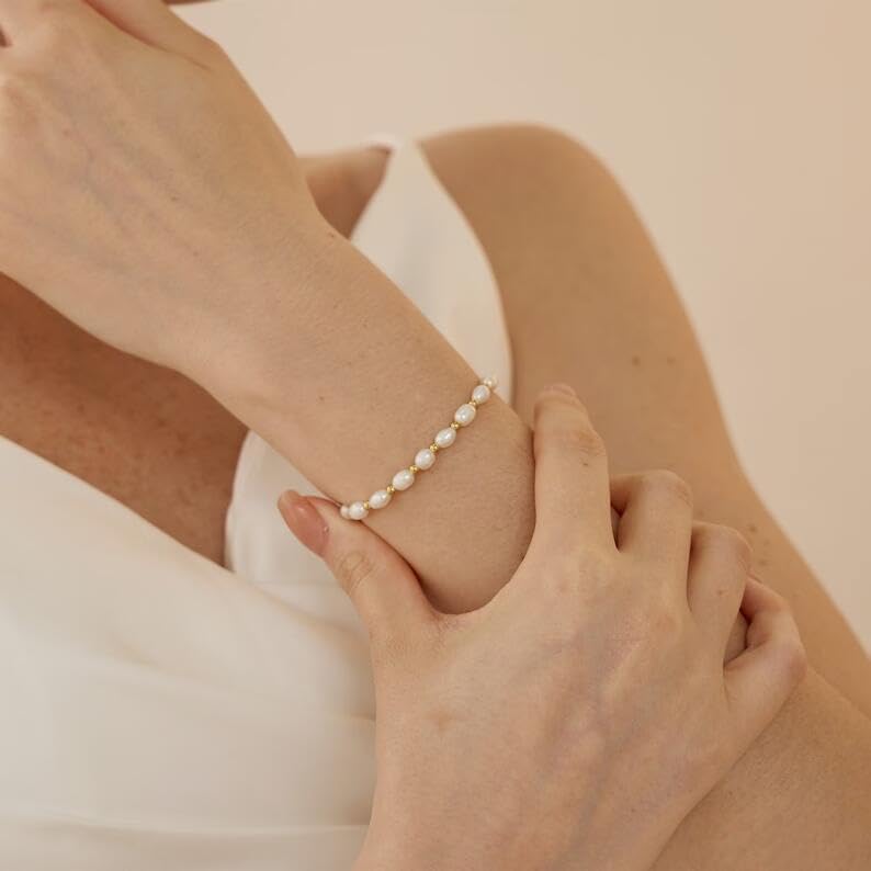 14K Gold Pearl Bracelet for Women, Dainty White Pearl Wedding Bracelet Gift2