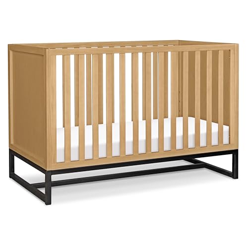 Image of Davinci Ryder 3-in-1 Convertible Crib in Honey, Greenguard Gold Certified