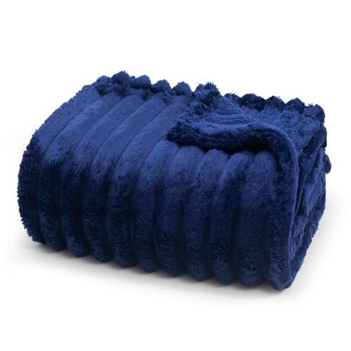 Americanflat 60x80 Faux Fur Throw Blanket - Soft and Breathable Throw Blanket for Couch, Bed, Chair - Blue Faux Fur Blankets Perfect for Home, Bedroom, or Outdoor Use