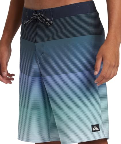 Quiksilver - Mens Surfsilk Massive 20 Boardshort, Color Vintage Indigo Apero Classi Ss, Size: 324