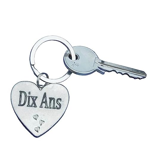 Porte-Clés en Étain - Dix Ans - Cadeau de 10ème Anniversaire de Mariage - Fait à la Main aux Étains de Jumilhac