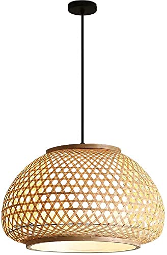 Chandelier rétro pour sublimer une table à manger sombre et sans éclat