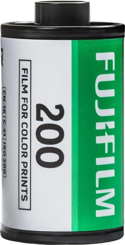 Image of Fujifilm Fujicolor 200 Color Negative 35mm Roll Film, 36 Exposures
