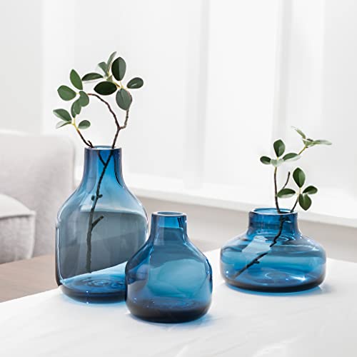 Torre & Tagus Solid Color Round Art Glass Vase for Flowers - 5" Tall Unique Flower Vase, Clear Handmade Bottle Vase for Modern Home Decor, Bud Vase as Decorative Shelf Decor or Wedding Gift, Blue - Image 5