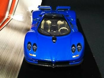 Pagani Zonda C12 1/24 ダイキャストモデルMOTOR MAX Pagani Zonda C12 Black 1/24 Diecast Car Model by Motormax