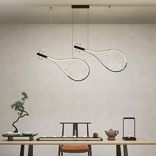 Lustre LED suspendu noir ajustable pour corriger un éclairage de salon trop sombre