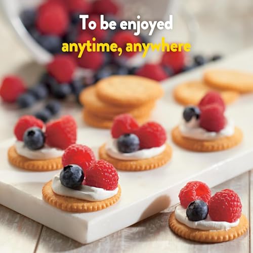 Ritz Cheese Cracker Box, Classic Savoury Crackers Perfect For Any Snacking Occasion, 140 g (Pack of 1)