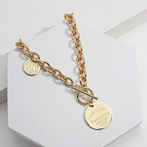 Collier Bijoux ​Pendentif Hommes Femmes Cadeau Collier Vintage Sculpté Lettre Pendentif Rond Collier Ras du Cou pour Femmes Couleur Or Mode Grosse Chaîne Colliers Bijoux Cover