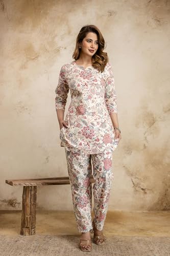 Image of Women's Pure Cotton Printed Night Suit,Top and Relaxed Pajama Set, Stylish Sleepwear