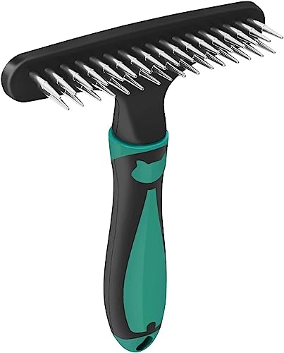Pet Grooming Brush Carpet Restoration Carpet Rake Hair Cleaner Suitable for Rug and Carpet Undercoat Rake Comb for Dogs and Cats Slicone Handle Deshedding Brush (Green)