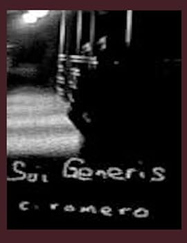 Paperback Sui Generis Book