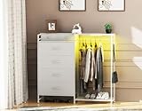 Coleshome 3-in-1 Schlafzimmer-Kommode, mit 2 USB-Anschlüssen, 2 Steckdosen und LED, 4 Schubladen aus Stoff, 2 Schmuckboxen, Kommode mit Kleiderbügeln und Schuhregalen, Schwarz