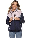 ☂️【Material impermeable】El chaqueta mujer primavera cortavientos está fabricado 100% en poliéster, que es impermeable, de secado rápido, transpirable y ligero para lluvias ligeras.