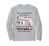 Per donne e ragazze fantastiche che sono patriottiche e orgogliose di essere di Pescara, Italia. Non posso portare fuori il Pescara da questa ragazza. Vivi o trasferiti fuori Pescara? Regalo per trasferirsi da Pescara. Divertente regalo patriottico Pescara per le donne.