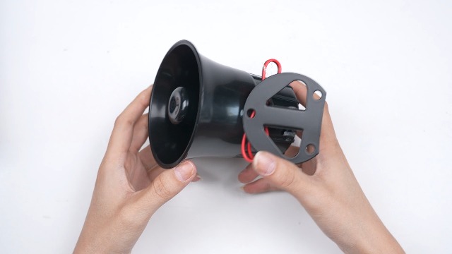 Amazon.co.jp: 15W 110dB ホーン型スピーカー DC12V ユニバーサル