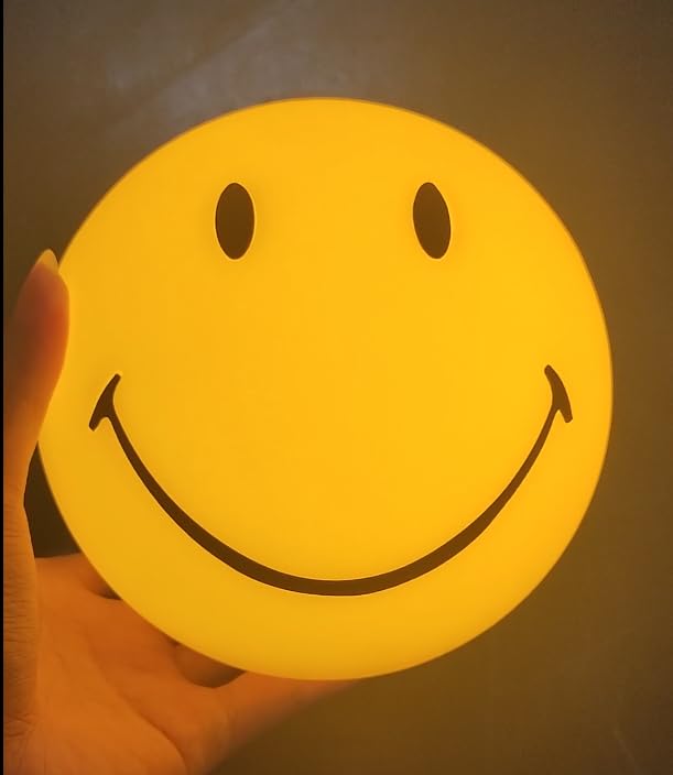 Baodanweny Smiley Face Bedside Night Light, USB Rechargeable Portable Kids Table Lamp (15cm) — image 1