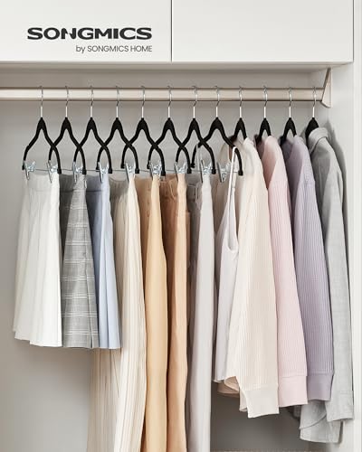 La mejor selección de Perchas para pantalones los mejores 10. 8 Perchas para pantalones marca SONGMICS (2)