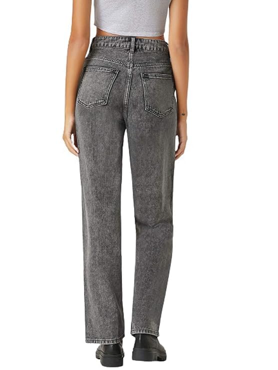 Image of Women's Denim Straight Fit Boyfriend Jeans