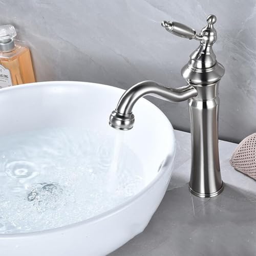 Robinet lavabo en laiton robuste au charme rétro et finitions soignées