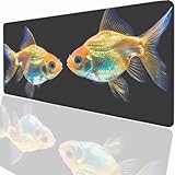 【GRAND TAPIS DE SOURIS】: Le grand pad de souris de jeu est disponible en plusieurs tailles, offrant une zone spacieuse pour que votre clavier et votre souris se déplacent librement. Ce qui est assez grand pour s'adapter à votre ordinateur portable de grande taille, ou autre objet sur le bureau, offrant plus d'espace pour les jeux professionnels ou le travail de bureau.