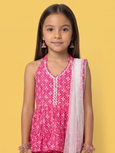 Image of Nautinati Girls Nauti Nati Girls Printed V Neck Pure Cotton Kurti With Sharara Dupatta