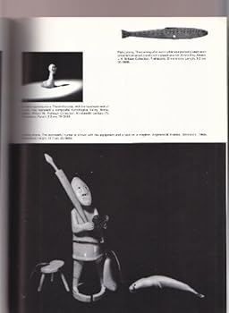 Paperback Arctic Art: Eskimo Ivory Book